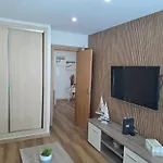 Oasis Apartment, Da Rocha *