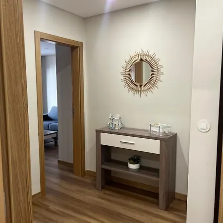 Oasis Apartment, Da Rocha