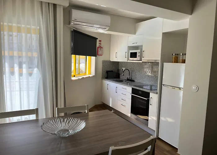 Oasis Apartment, Da Rocha *